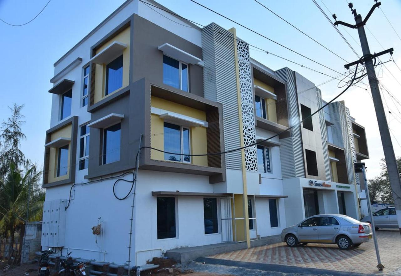 Ganesh Meridian Tiruppattur Екстер'єр фото